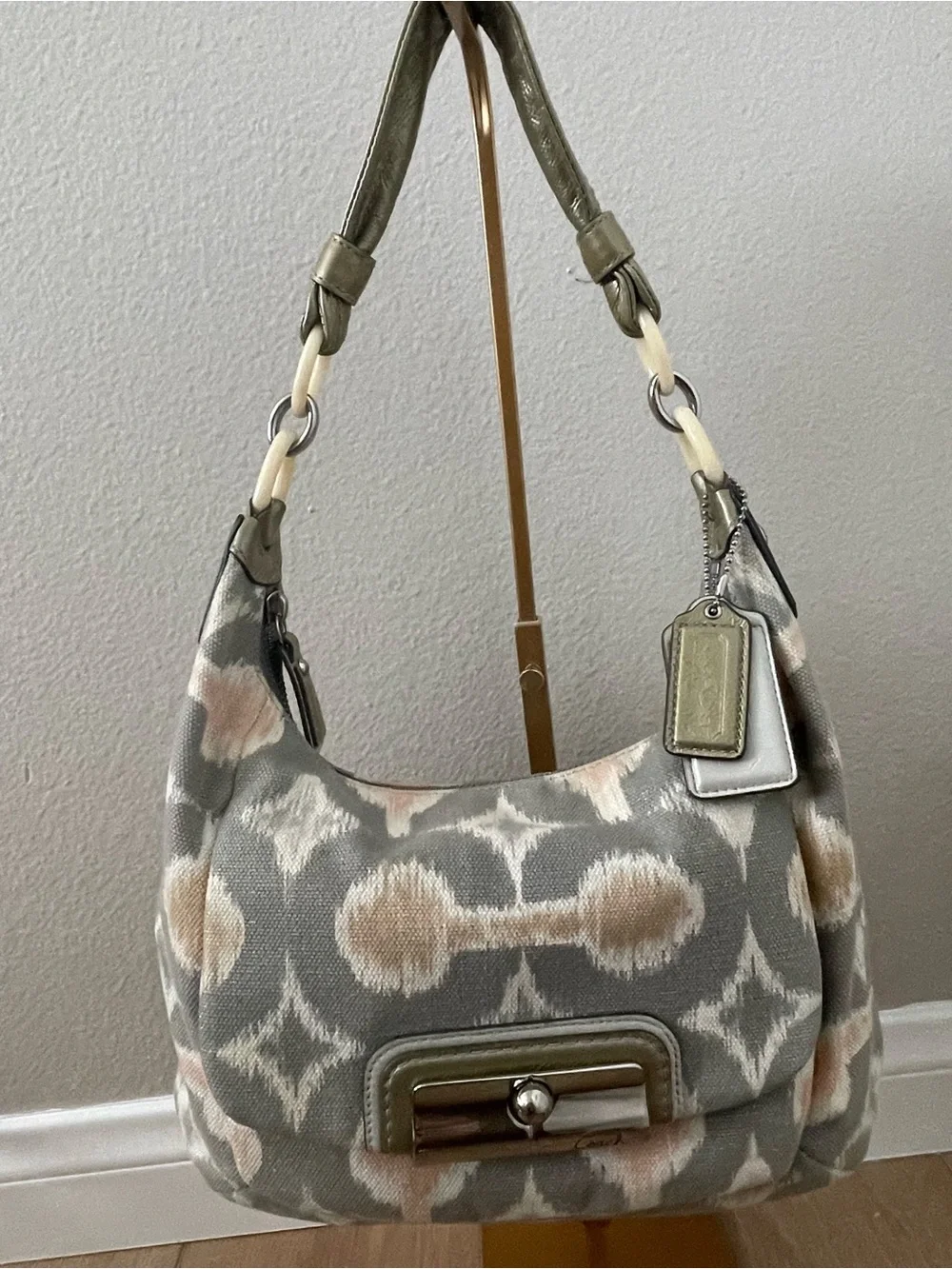 Coach Poppy Ikat Print Canvas Hobo Shoulder Bag Style 16926 Gray Blush